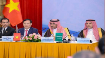 السعودية وفيتنام تبدآن فصلاً جديداً من الشراكة بـ5 اتفاقيات استثمارية استراتيجية